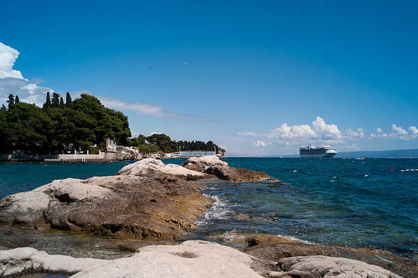 Chorwacja | Dubovica jest największą plażą w południowej części wyspy Hvar